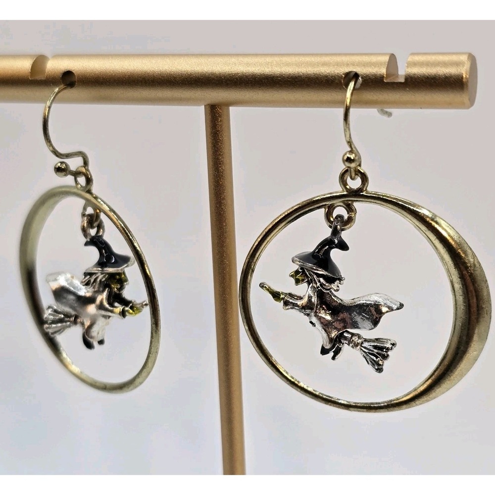 Avon 2008 Flying Witch Earrings Halloween‎ Dangle Gold Tone Hoop Vintage Costume - Picture 8 of 10